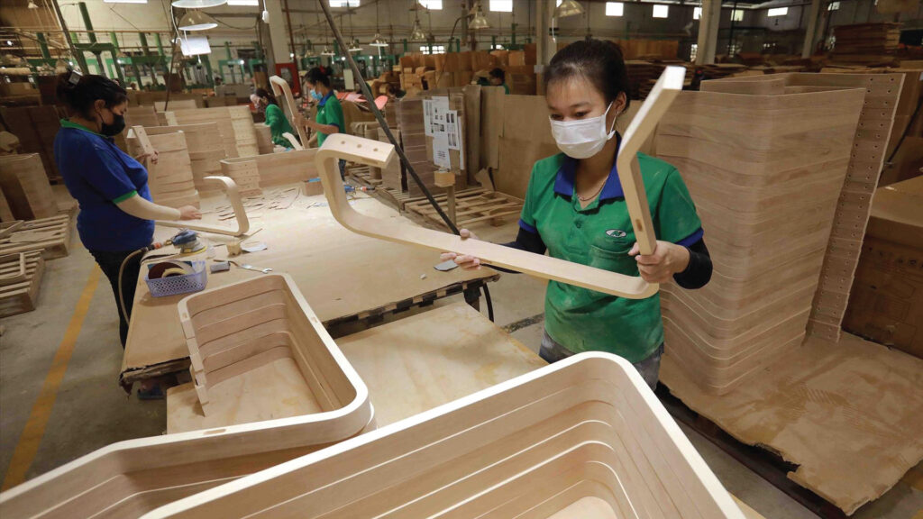 Giải pháp hỗ trợ doanh nghiệp chế biến lâm sản và thủy sản 1 06 giai phap ho tro DN1