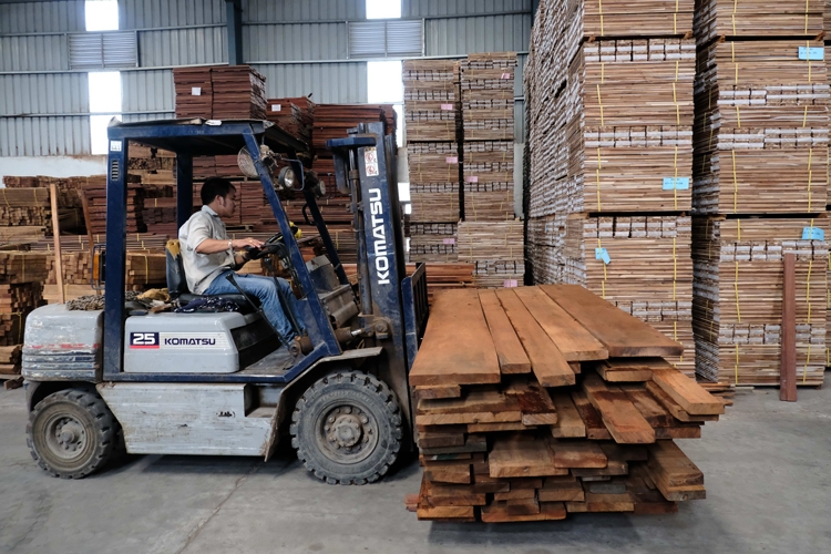 Ngành gỗ gặp "sóng" lớn 5 0d946d47d32d36782133adfa42b97d36