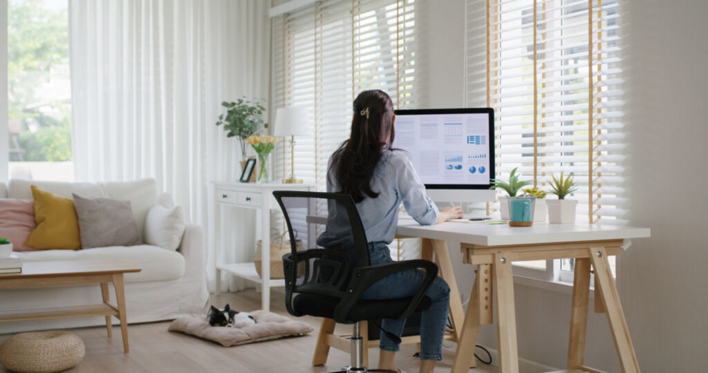 Americans Are in Need of Home Office Furniture 2 15 Noi that van phong tai gia thang lon 3