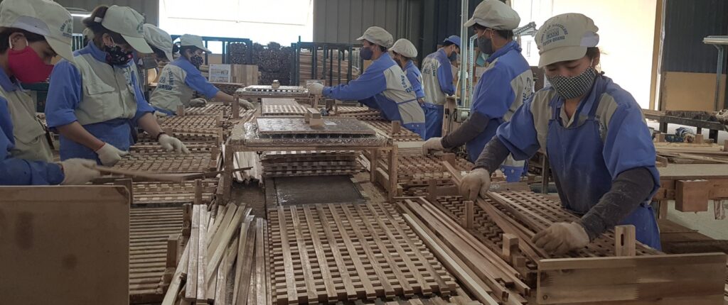 Kim ngạch xuất khẩu đồ nội thất văn phòng tới thị trường Mỹ giảm mạnh 7 Do go Woodsland