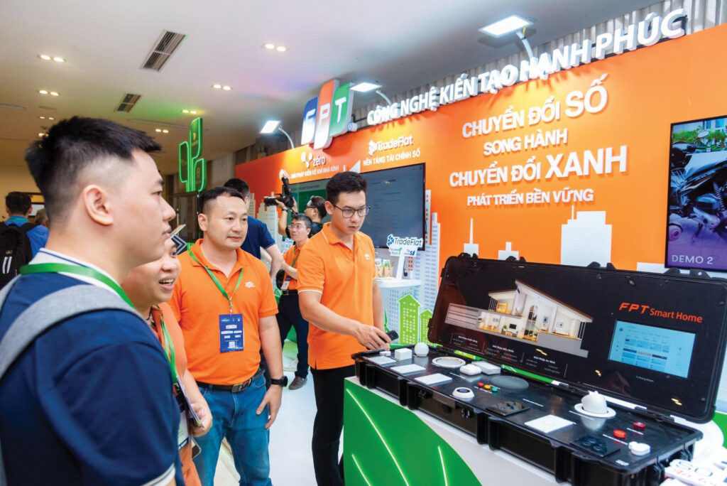 Chuyển đổi xanh trên nền tảng số 1 FPT IS 1