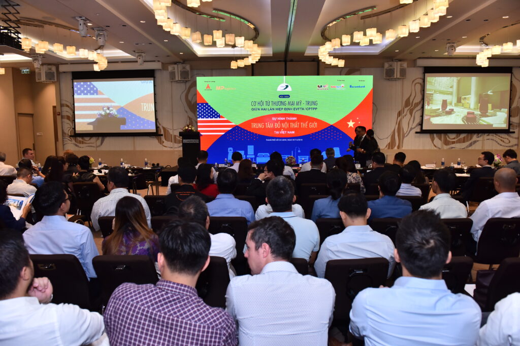 Việt Nam trước cơ hội trở thành trung tâm đồ gỗ nội thất thế giới 2 background