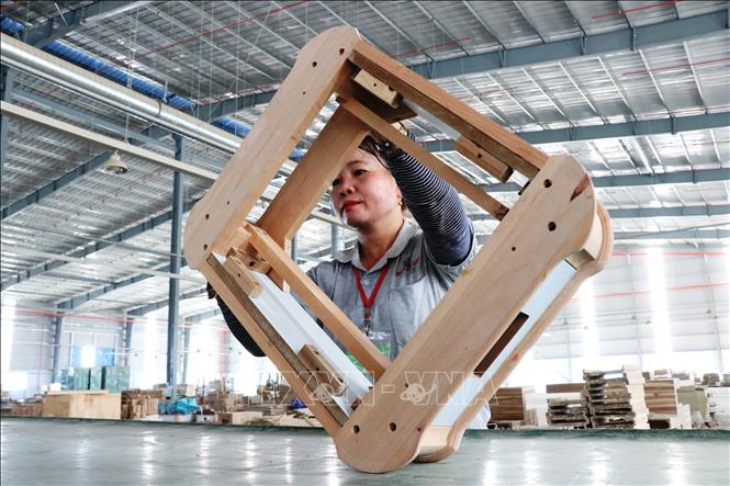 Ngành gỗ Bình Dương tận dụng cơ hội từ EVFTA tiến sâu vào thị trường châu Âu 6 nganh go 01072022
