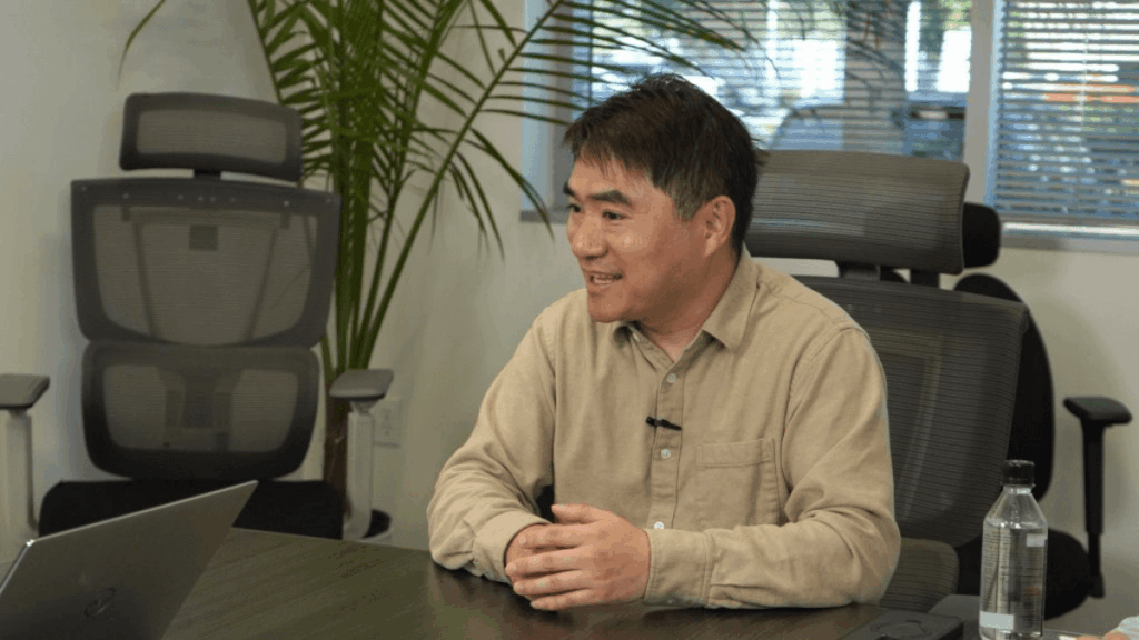 Ông Conan Lee – Giám đốc điều hành Công ty Lecangs: Thử sức với bán sỉ trực tuyến 3 Ông Conan Lee – Giám đốc điều hành Công ty Lecangs: Thử sức với bán sỉ trực tuyến abc