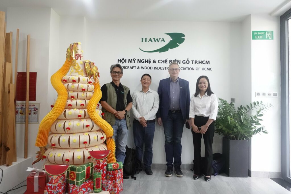 Đón tiếp & làm việc với giám đốc điều hành Preferred By Nature đến thăm và làm việc tại văn phòng HAWA 1 z5095144599833 7a5173a1b6b57514f2e637d6161cf62b