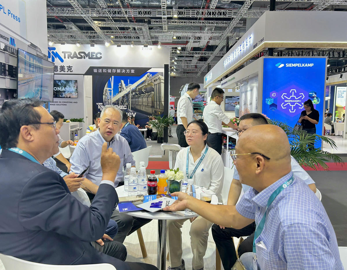 Đoàn DN Hội viên HAWA khởi động hành trình tại WMF & CIFF Thượng Hải 2025