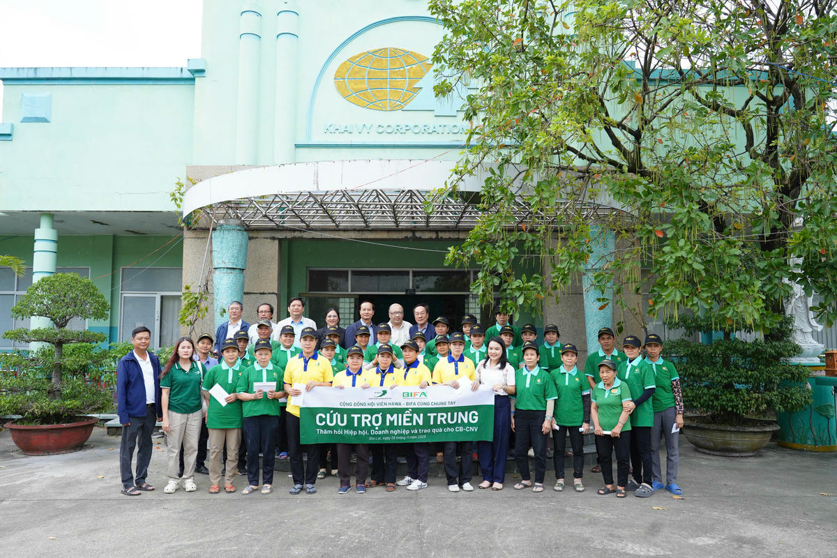 Đoàn HAWA & BIFA thăm hỏi, trao quà cho cán CB - CNV tại doanh nghiệp hội viên miền Trung