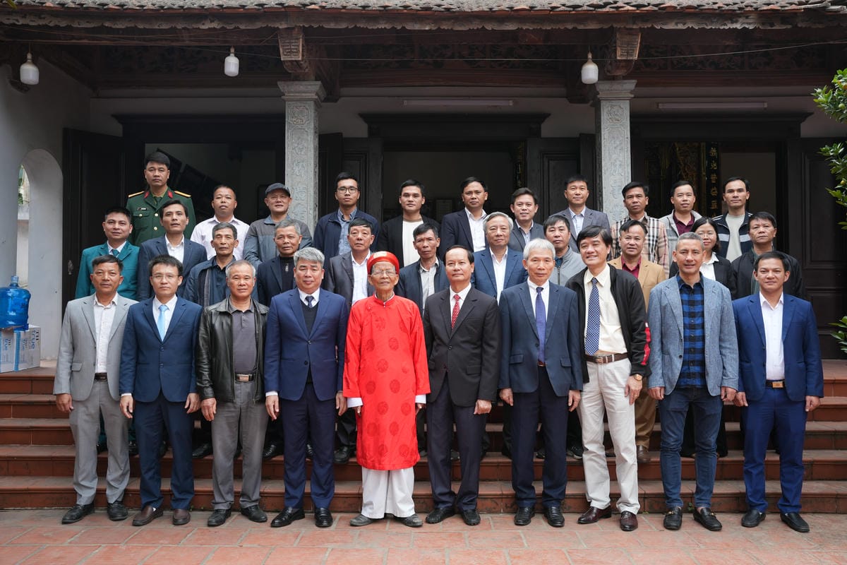 Về Liên Hà thắp nén tâm hương – Khởi đầu hành trình tri ân Tổ nghề ngành Mộc