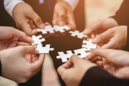 Jigsaw combines the energy of teamwork. The importance of working as a team Join groups to work and complete successful errands. Pieces Keywords in Great Teamwork