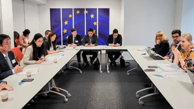 Doan-Cong-tac-cua-Bo-NN-PTNT-do-Bo-truong-Le-Minh-Hoan-dan-dau-da-tham-va-lam-viec-voi-cac-co-quan-cua-Uy-ban-chau-Au-EC-tai-Brussels-Bi-ngay