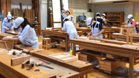 Tương lai ngành gỗ thuộc về thế hệ trẻ